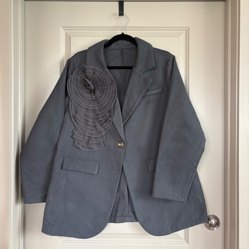 SHEIN Curve Rosette Applique Blazer 3D Pleated Flower Grey 0XL
